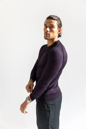 Gray men's crew neck sweater with saddle sleeve