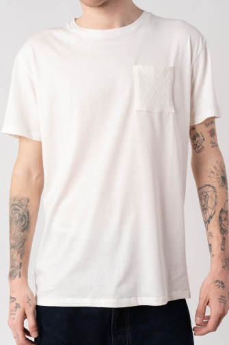 Crew neck with armored pocket