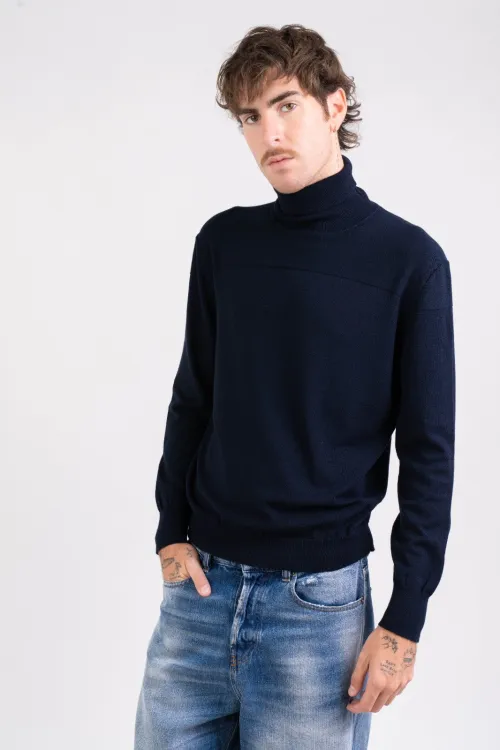 Maglia collo alto in modal...