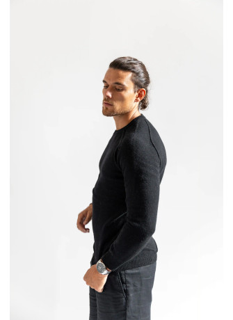 Crew-neck sweater with saddle sleeve and external stitching for men