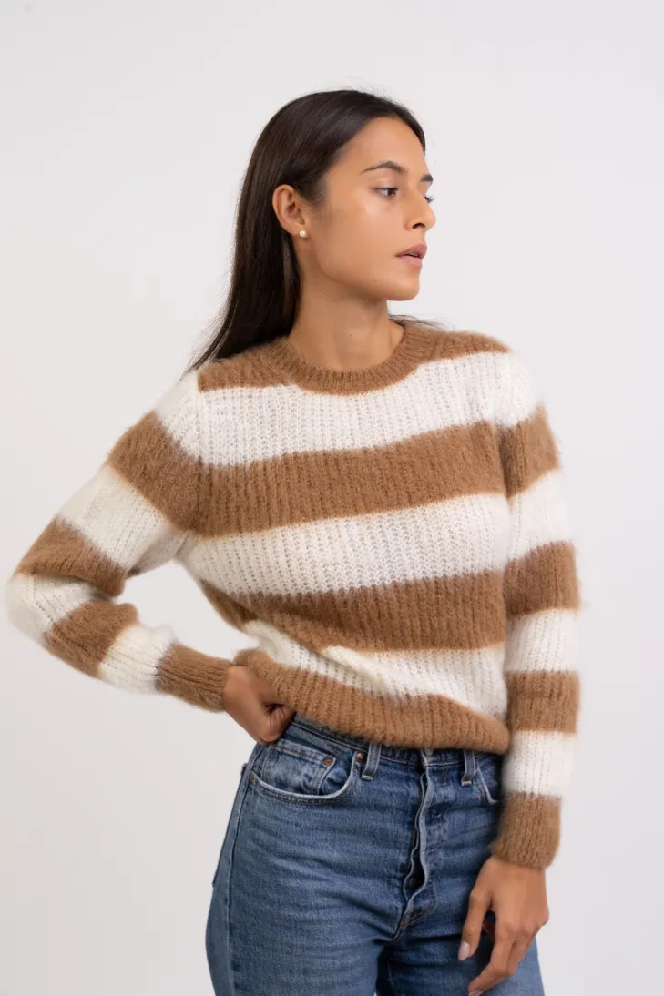 Maglia girocollo a righe in kid mohair garzato color beige cielo