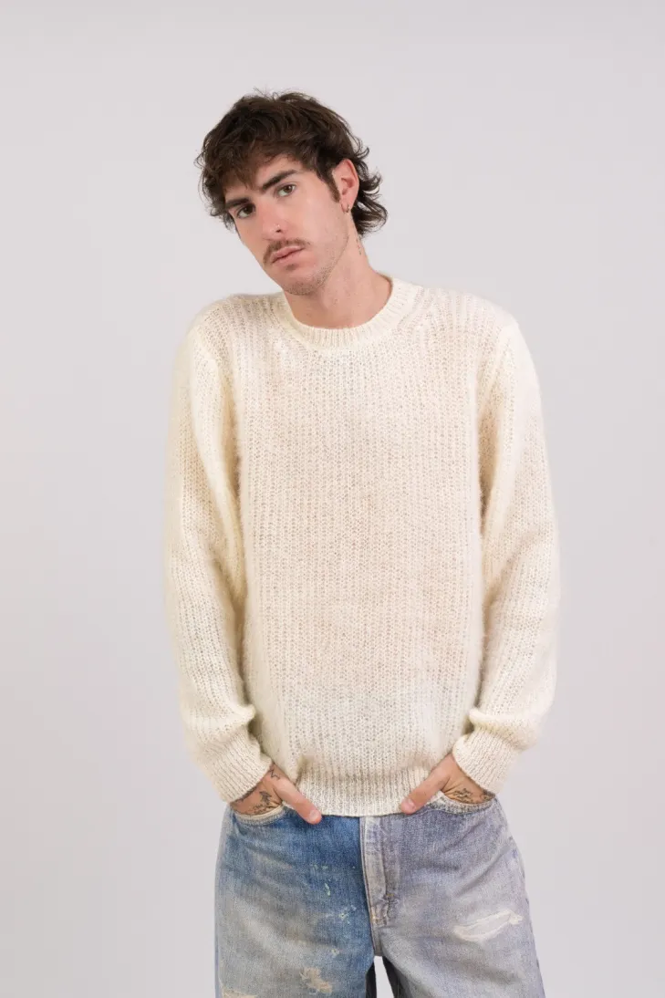Maglia girocollo in tinta unita in kid mohair color sabbia