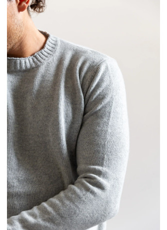 Crew-neck sweater with gray mélange yarn curl