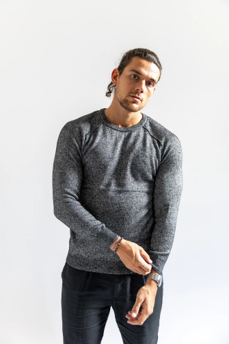 Gray men's crew neck sweater with saddle sleeve